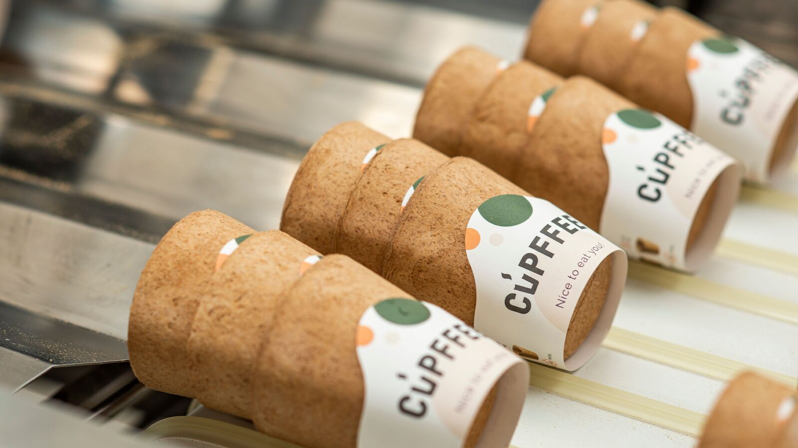 Reducing plastic waste with edible coffee cups