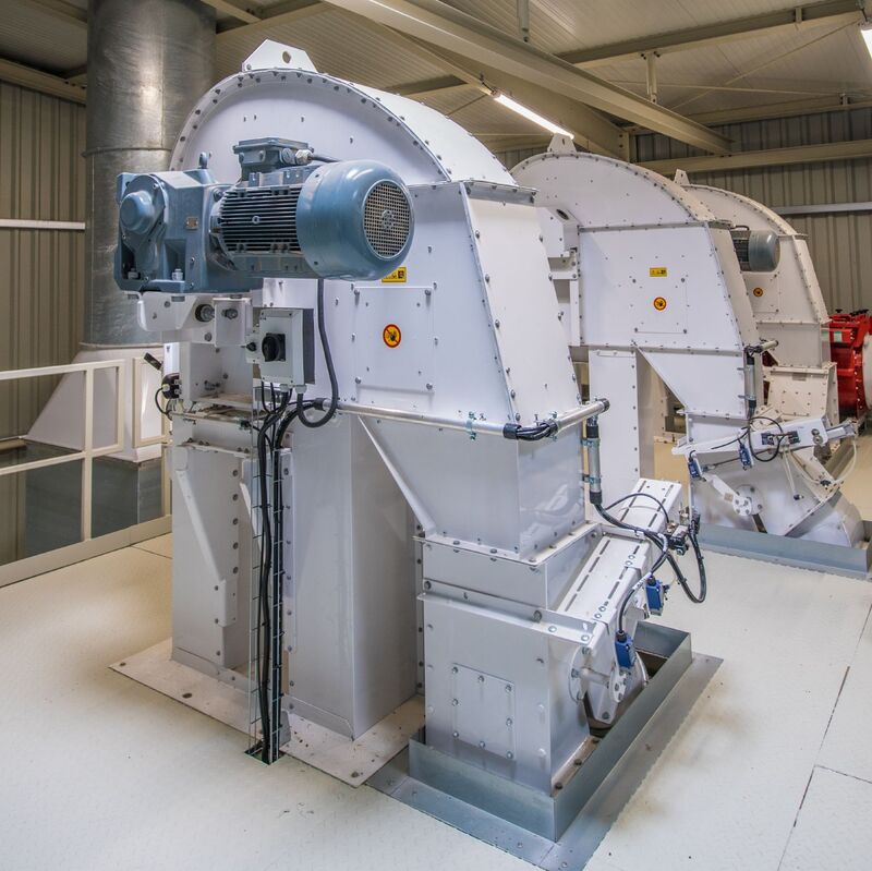 Belt and Bucket Elevator LBEB Vertical Grain Conveying Bühler Group